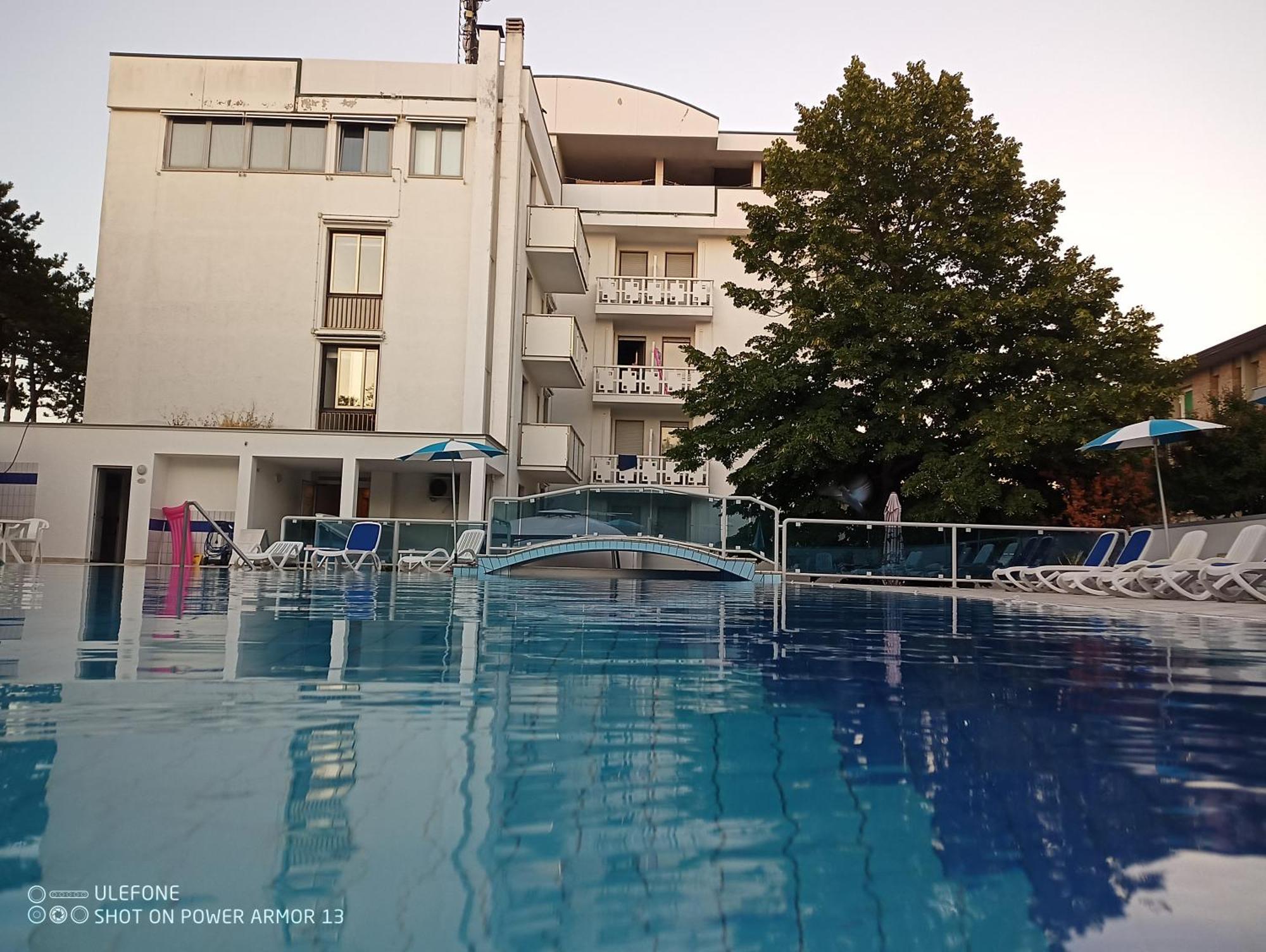 Hotel Firenze ビビオーネ エクステリア 写真